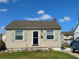 featured image of 12756 Venness St