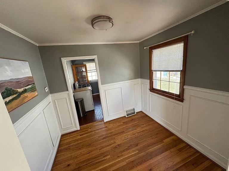 12756 Venness Street - Photo 3 of 9