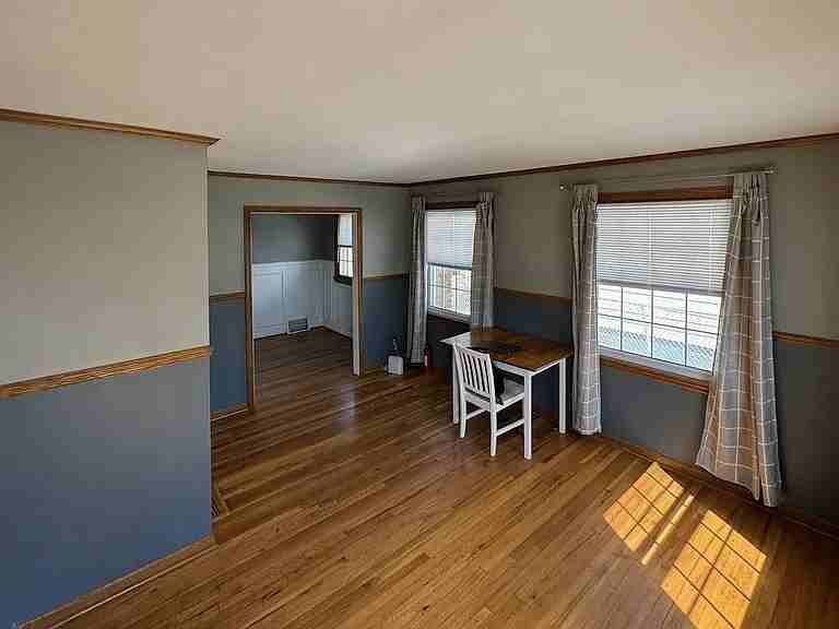 12756 Venness Street - Photo 4 of 9