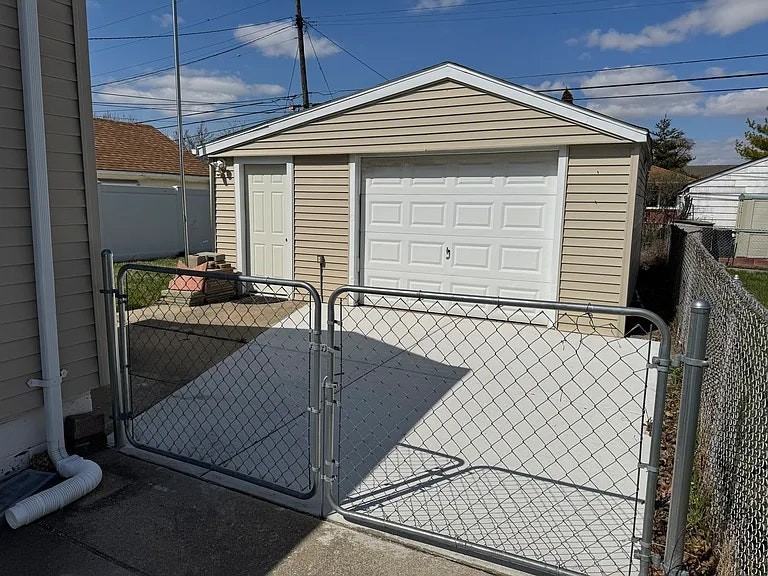12756 Venness Street - Photo 6 of 9