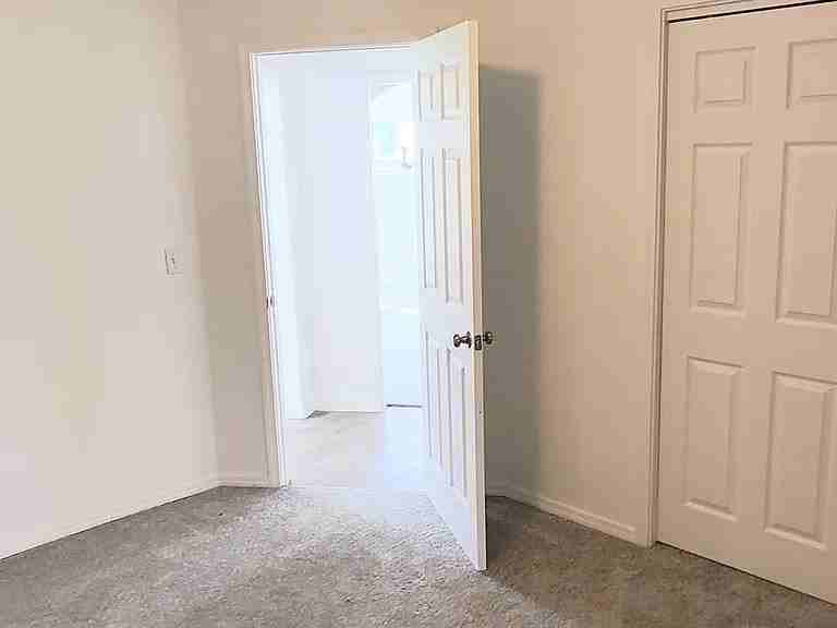 419 East 19th Avenue - Photo 3 of 17