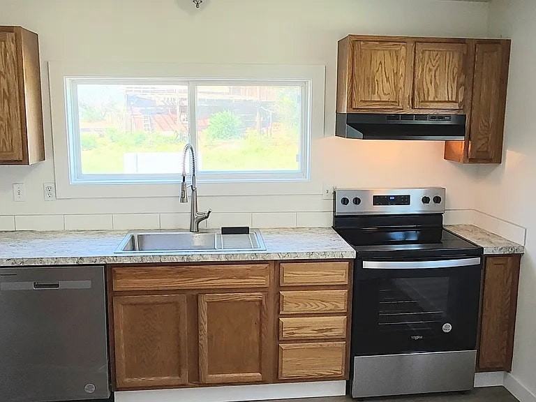 419 East 19th Avenue - Photo 7 of 17
