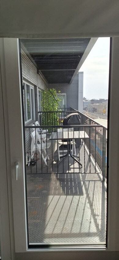 937 West Belmont Avenue, Unit 207 - Photo 4 of 4