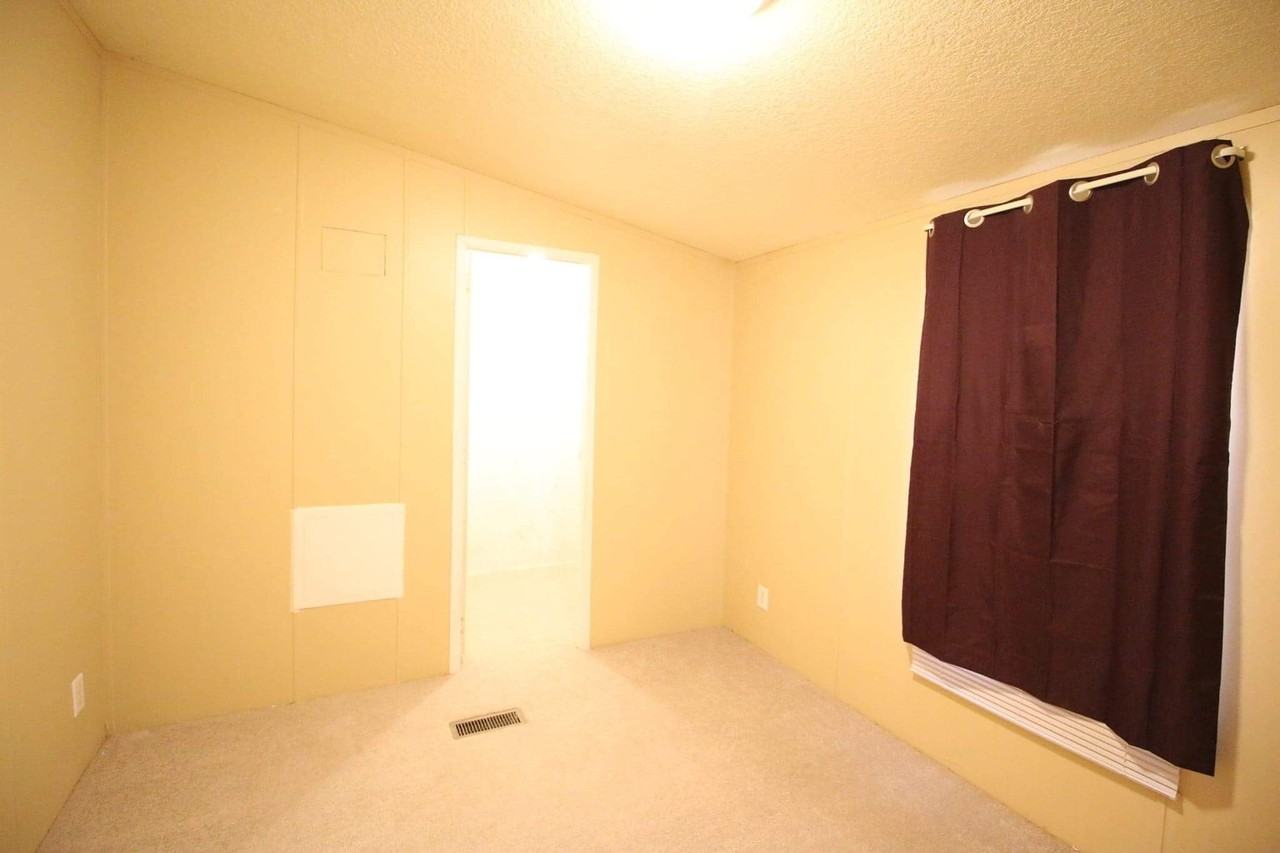 3425 W Trona Dr #1 - Photo 7 of 9