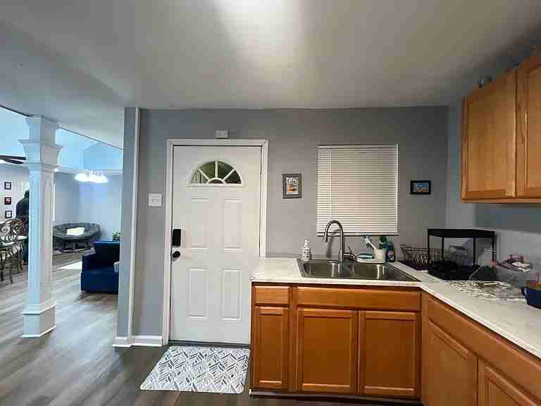 5506 Warrington Drive - Photo 4 of 14
