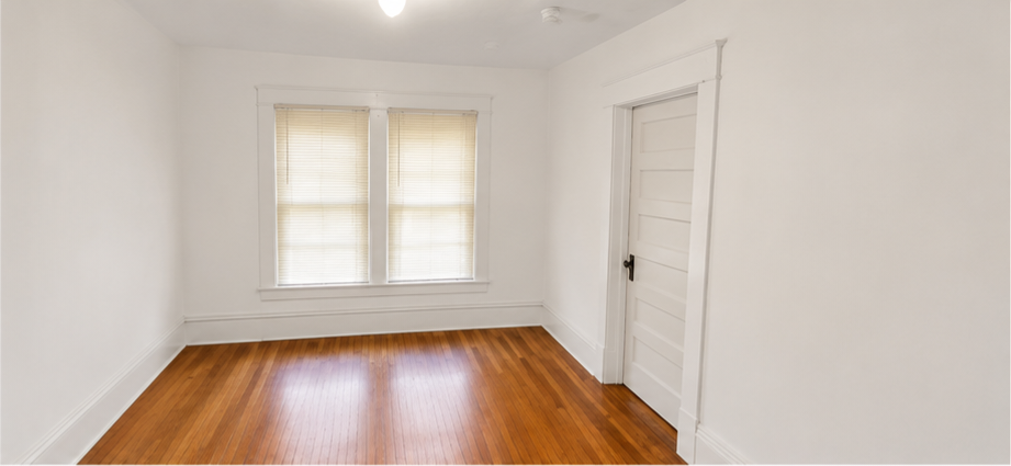 1710 Hubbard Avenue - Photo 3 of 10