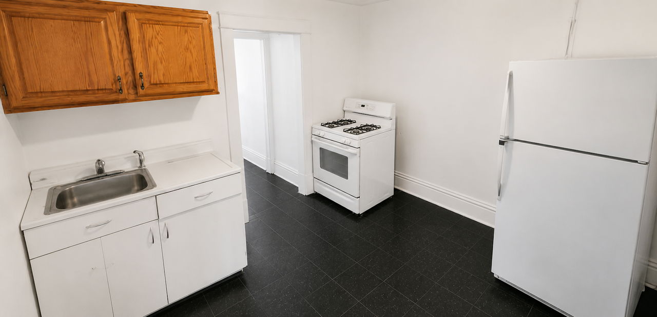 1710 Hubbard Avenue - Photo 7 of 10