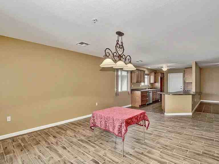 18838 N Lakeforest Dr - Photo 6 of 20