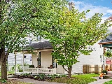 1952 East 4th Street - Photo 6 of 18