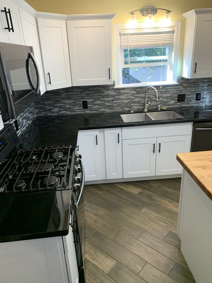 199 E Washington Ave #1 - Photo 7 of 22