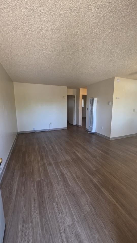 5531 Paloma Ave #2 - Photo 3 of 16