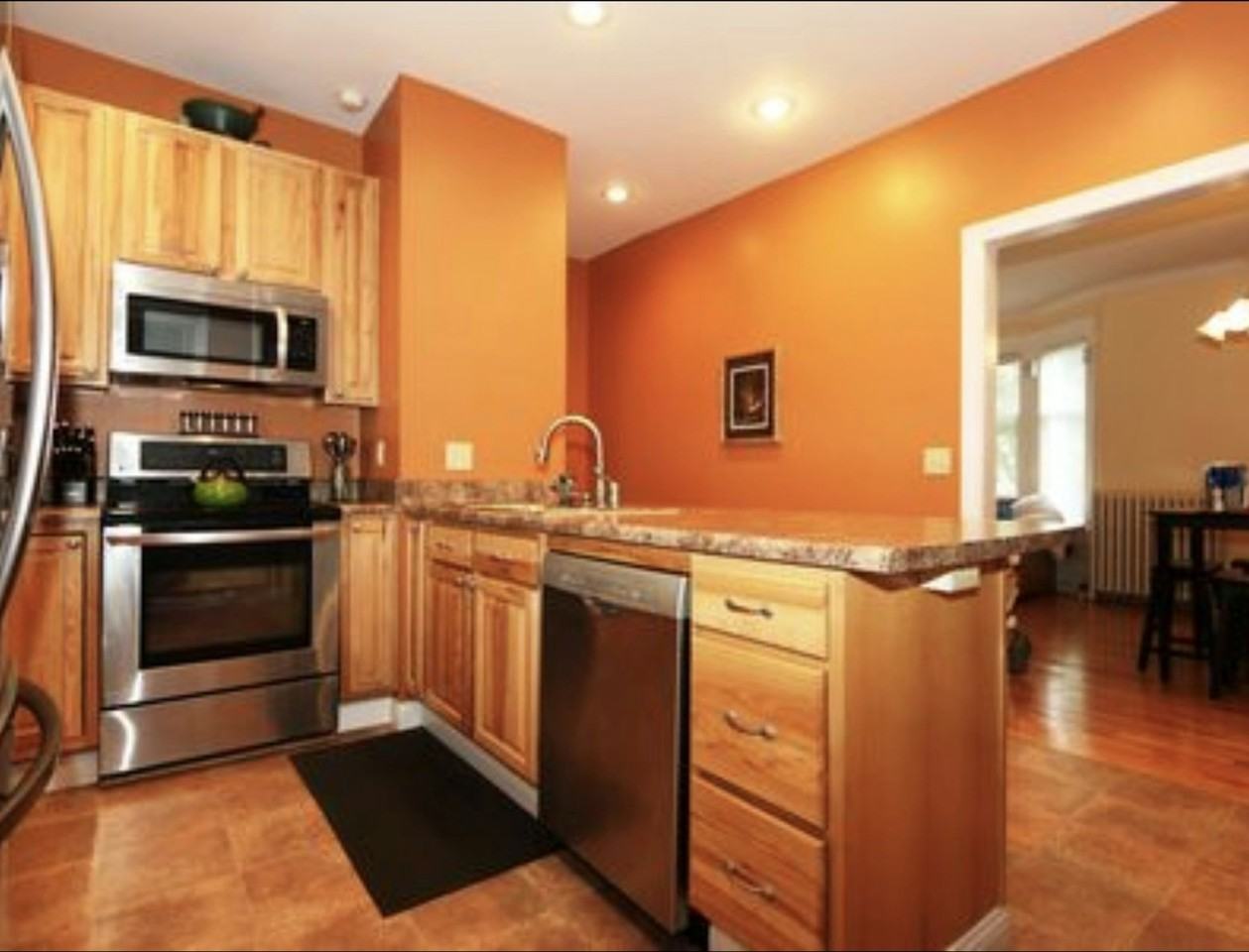 709 Prospect Street - Photo 6 of 12