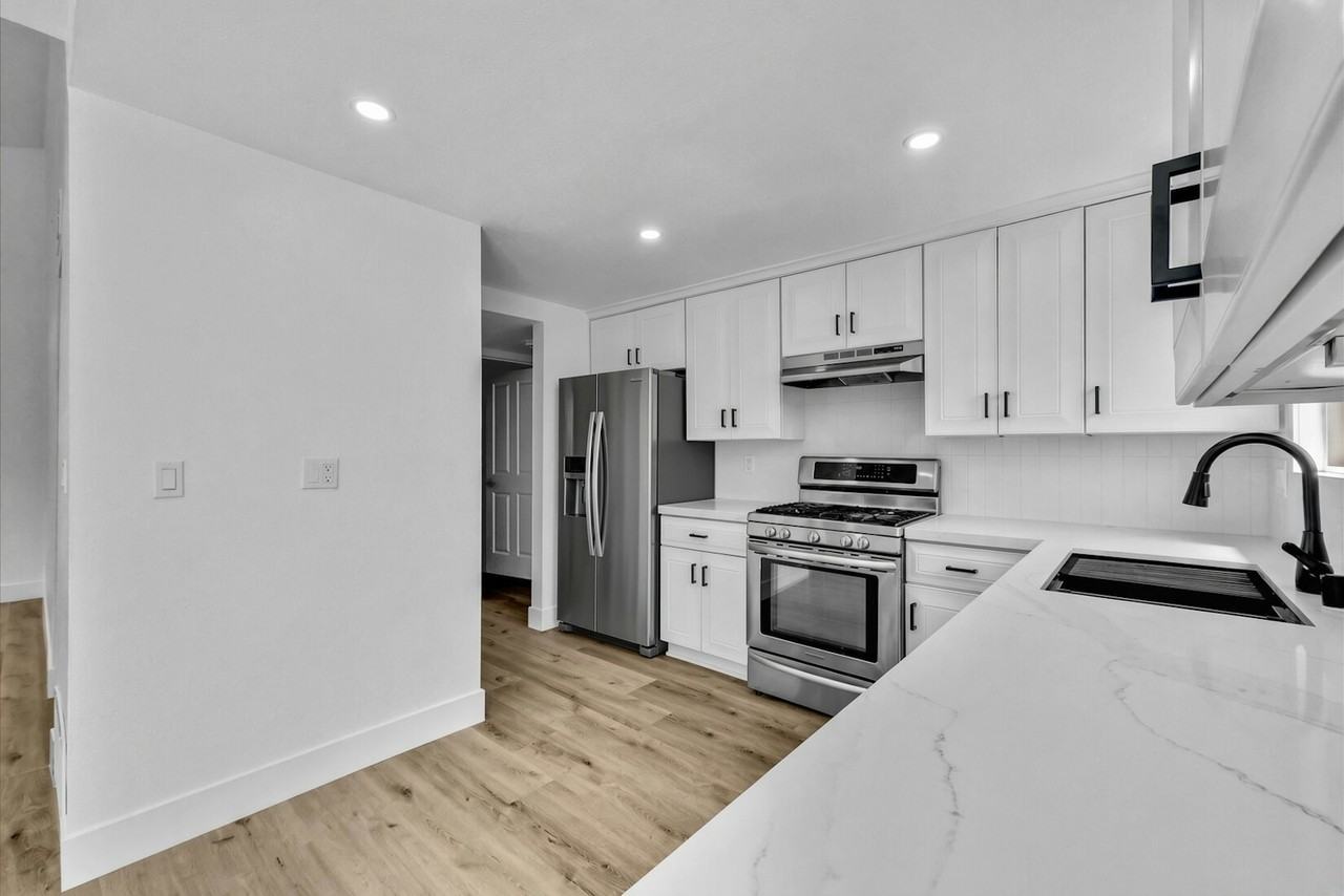 18652 Libra Circle, Unit 1 - Photo 5 of 18