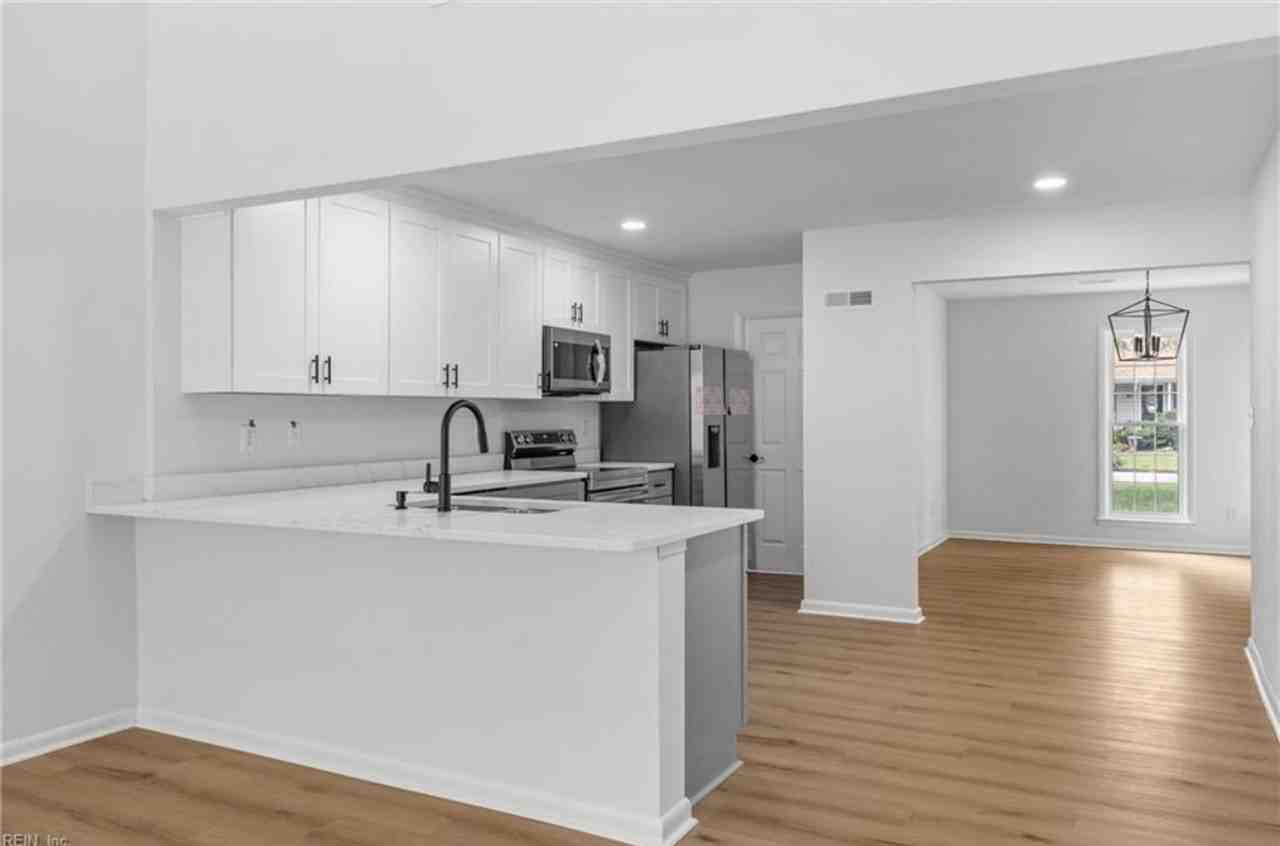 5300 Kempsville Ct #NA - Photo 7 of 15