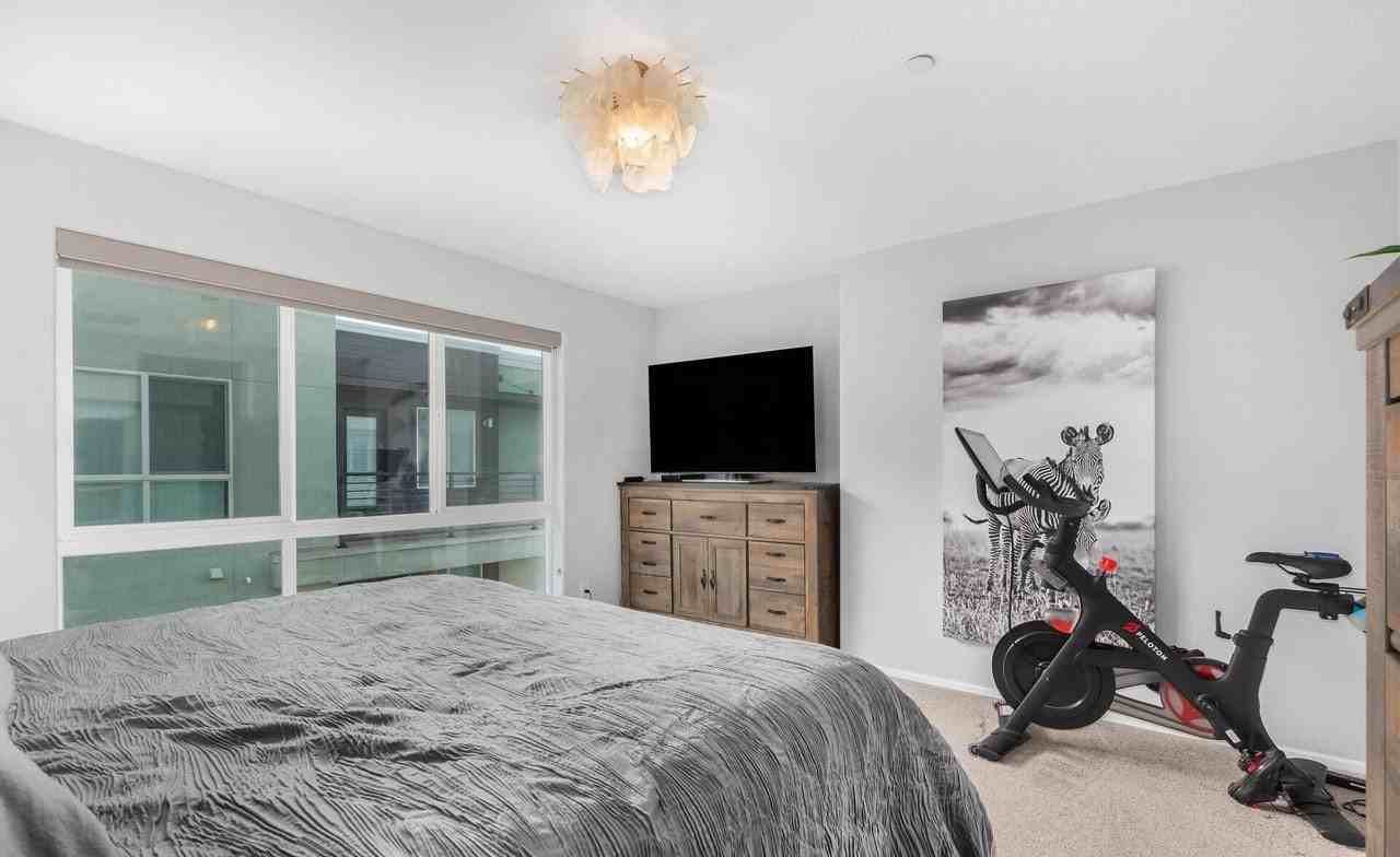 1250 Abbey Lane - Photo 2 of 36