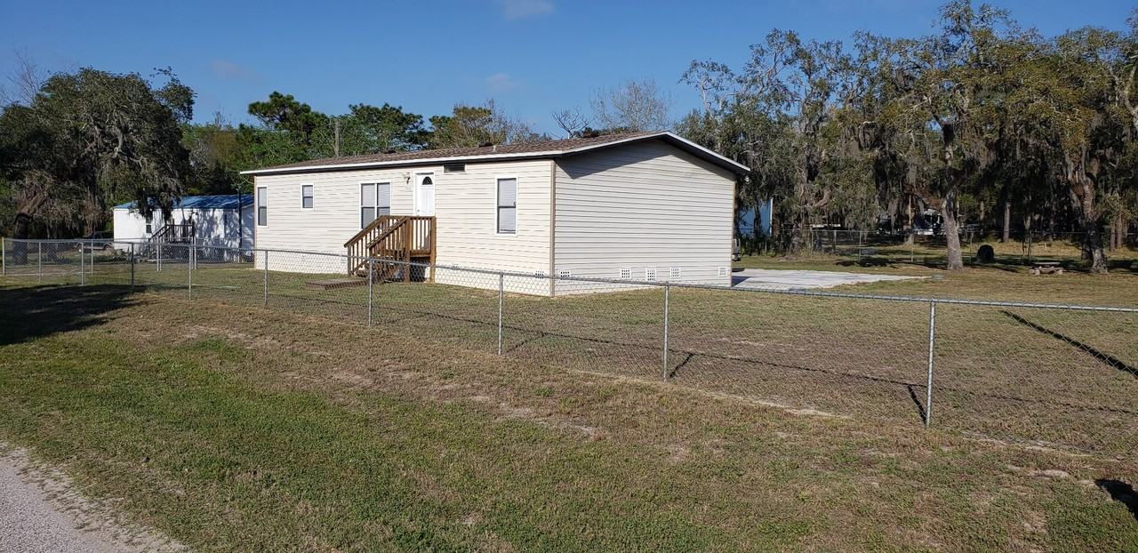 17010 Meridian Blvd #NA - Photo 2 of 24