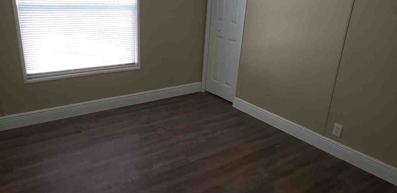 17010 Meridian Blvd #NA - Photo 7 of 24