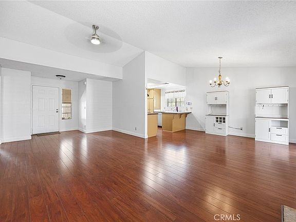 1368 Randolph Cir - Photo 3 of 10