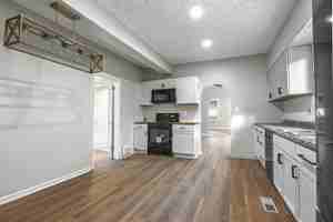 featured image of 3240 W 56th St