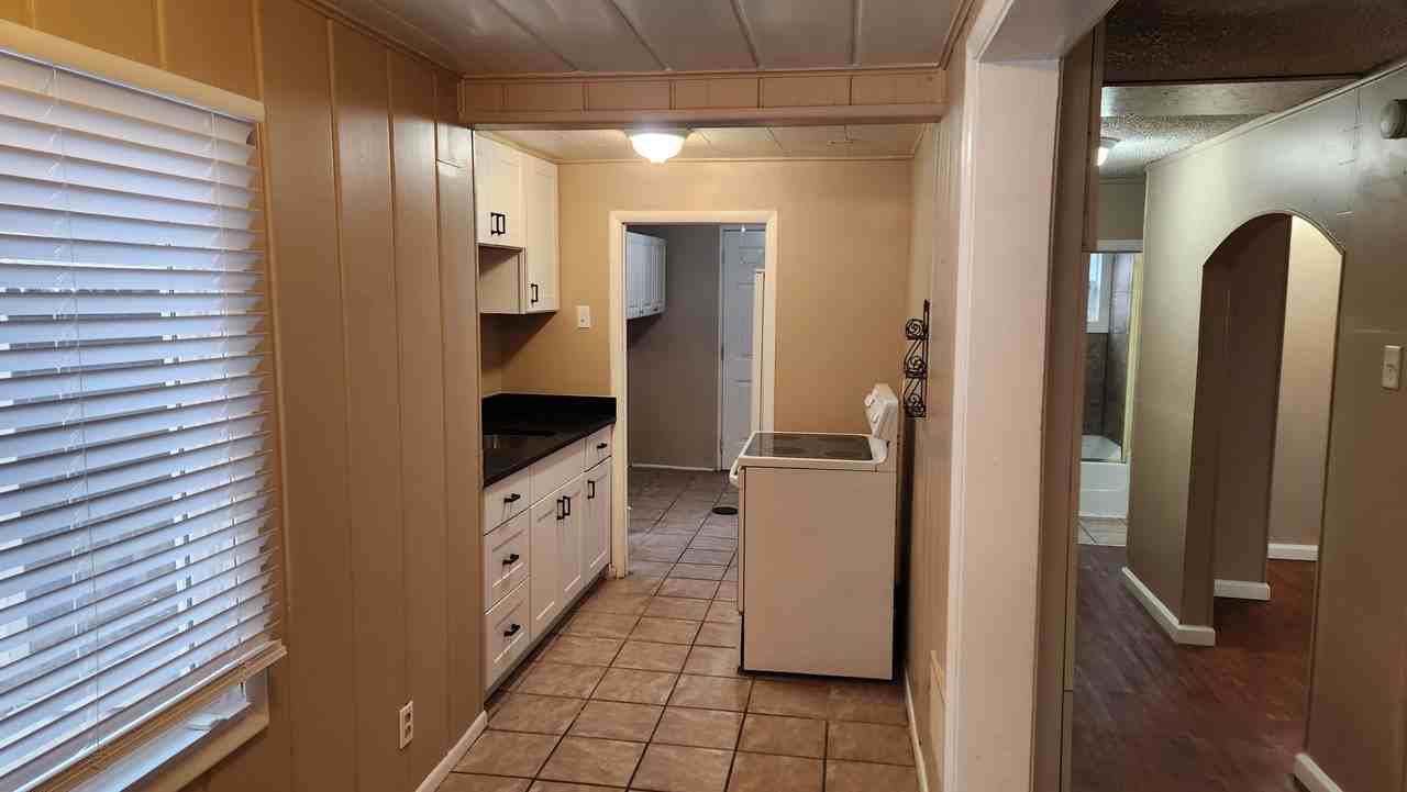 278 E Baird Ave - Photo 7 of 16