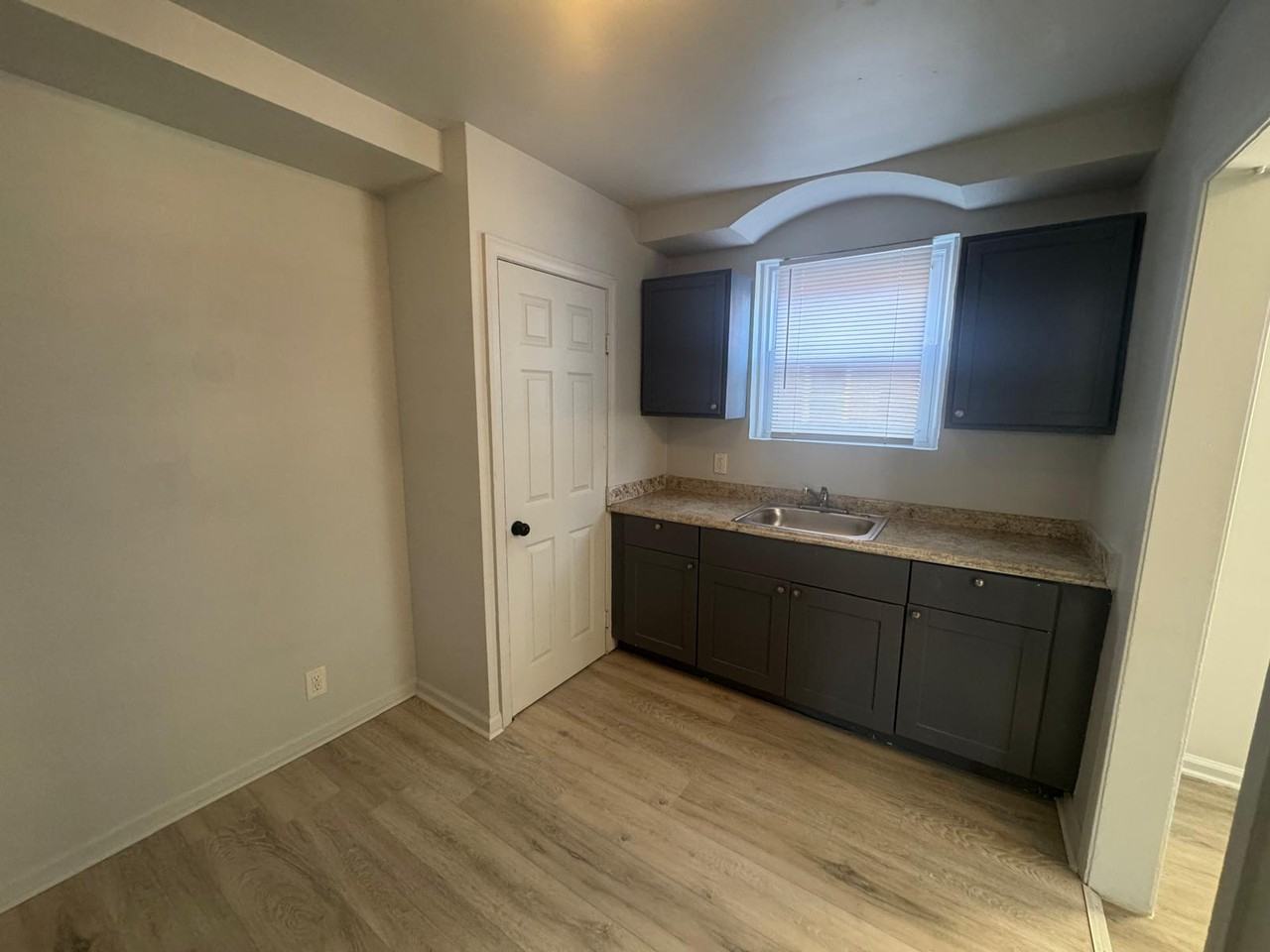 11326 Marlowe St #1 - Photo 6 of 14