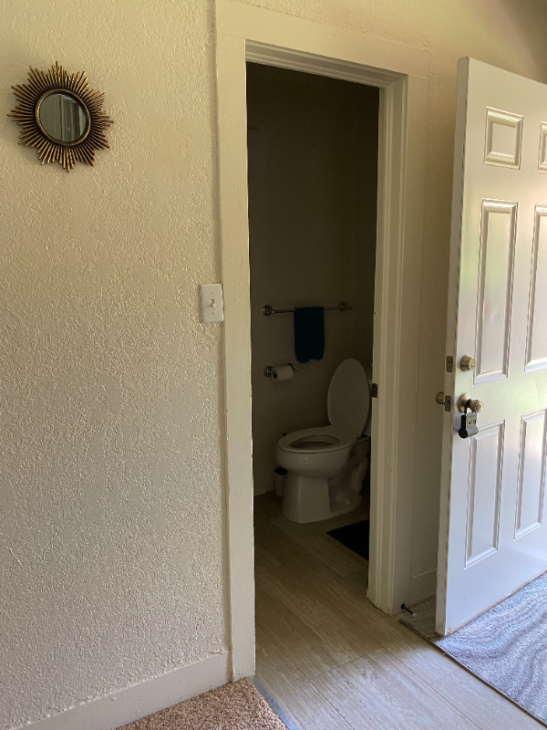 1563 Willis St - Photo 3 of 35