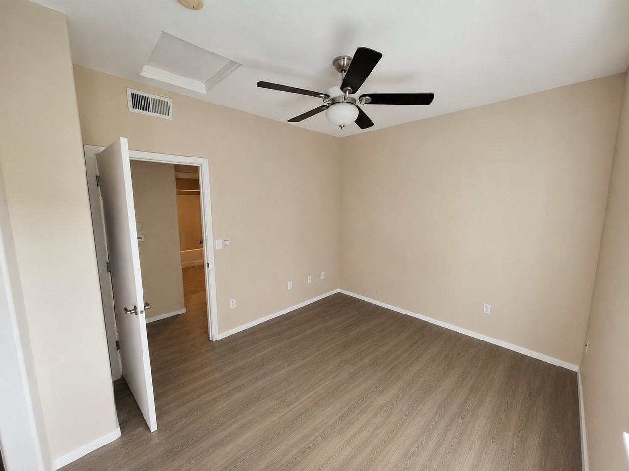 4200 E Commerce Way #2224 - Photo 4 of 18
