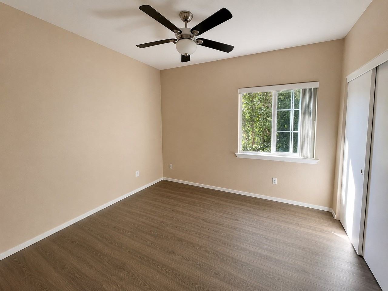 4200 E Commerce Way #2224 - Photo 5 of 18