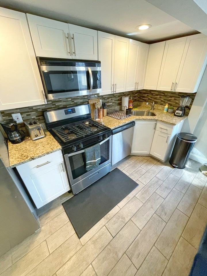 51 5th St #2 - Photo 3 of 8
