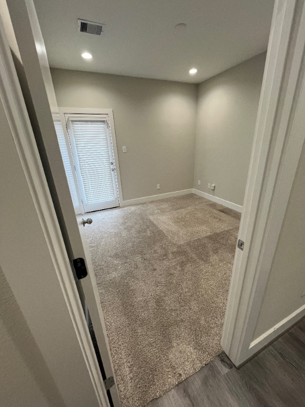 6715 Allegheny St - Photo 3 of 20