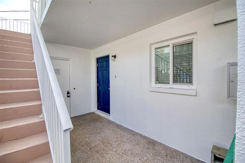 4300 37th St S #2 - Photo 4 of 16