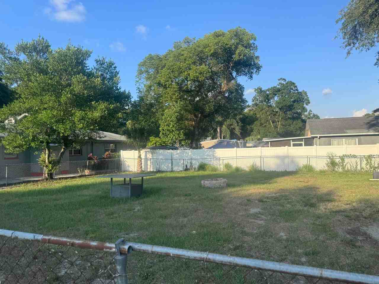 1915 W Kirby St - Photo 2 of 12
