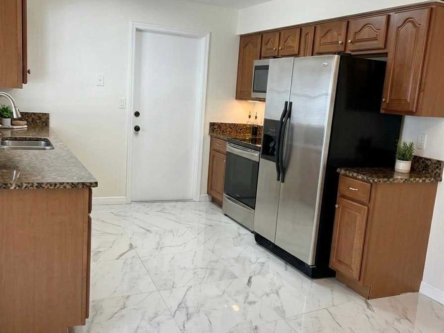 355B Springdale Dr - Photo 5 of 11