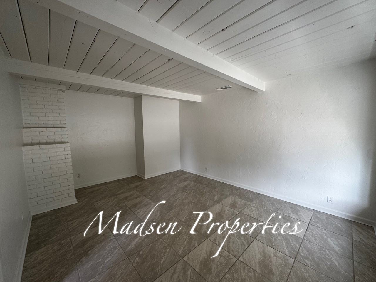 63 Oak Dr #1 - Photo 4 of 26
