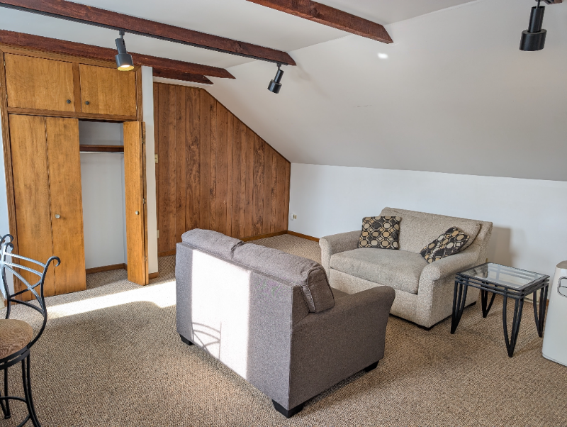 5329 Broadway St #5 - Photo 4 of 9