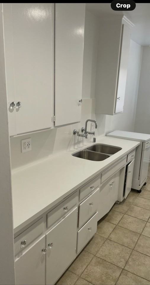 135 S Orlando Ave - Photo 3 of 9