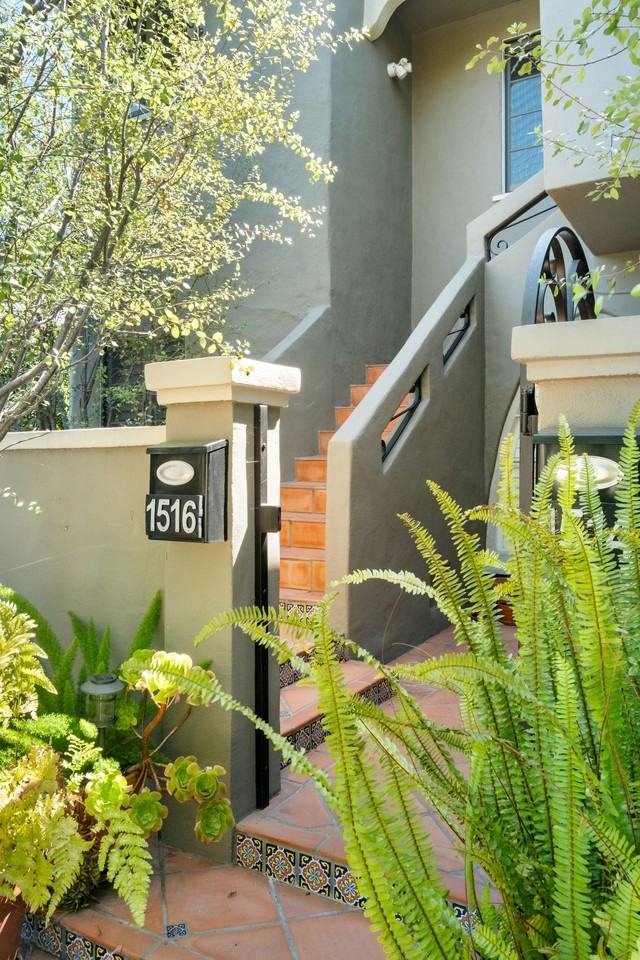 1516 S Crest Dr #1 - Photo 2 of 31