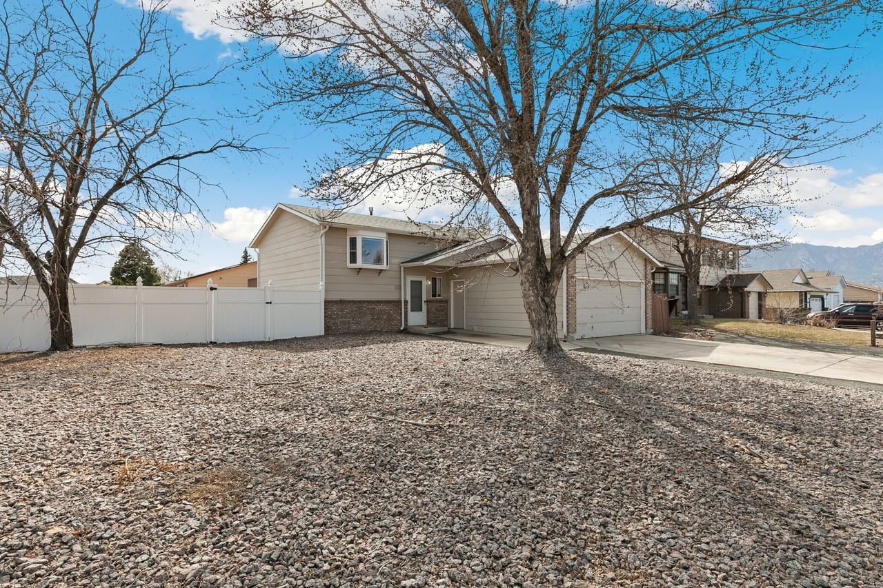 4285 Dye St #1 - Photo 2 of 35