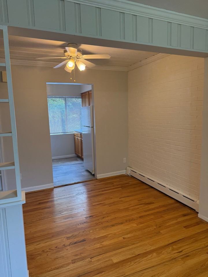 1614 Beacon St #7 - Photo 5 of 20