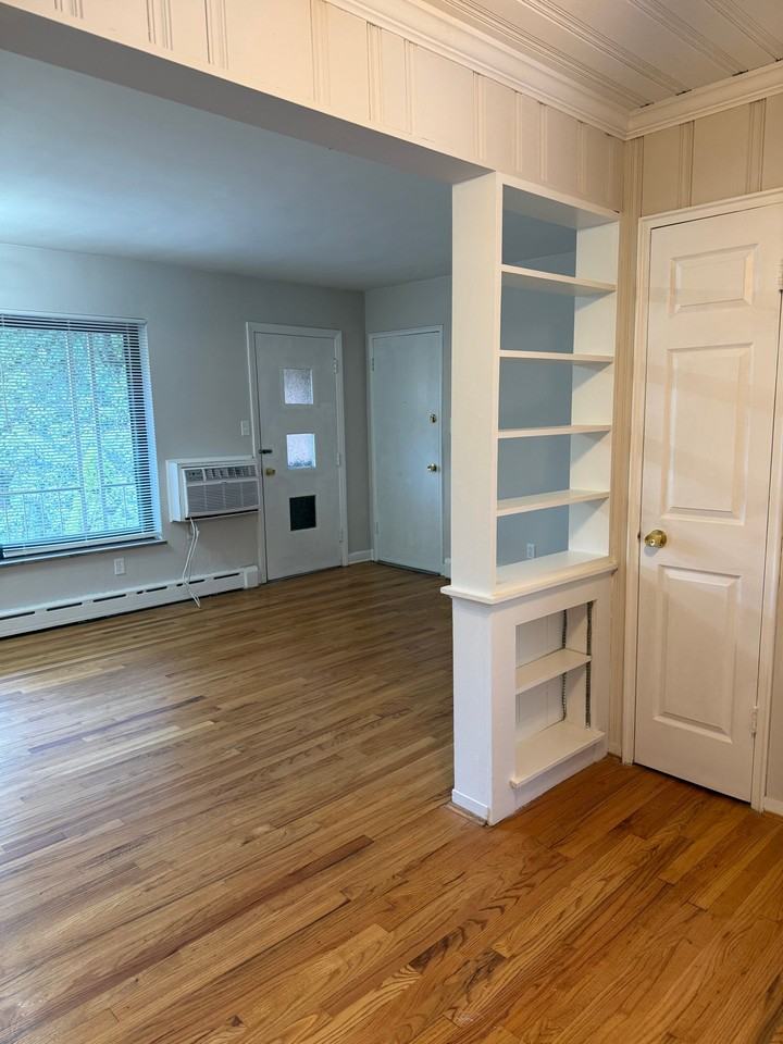 1614 Beacon St #7 - Photo 7 of 20