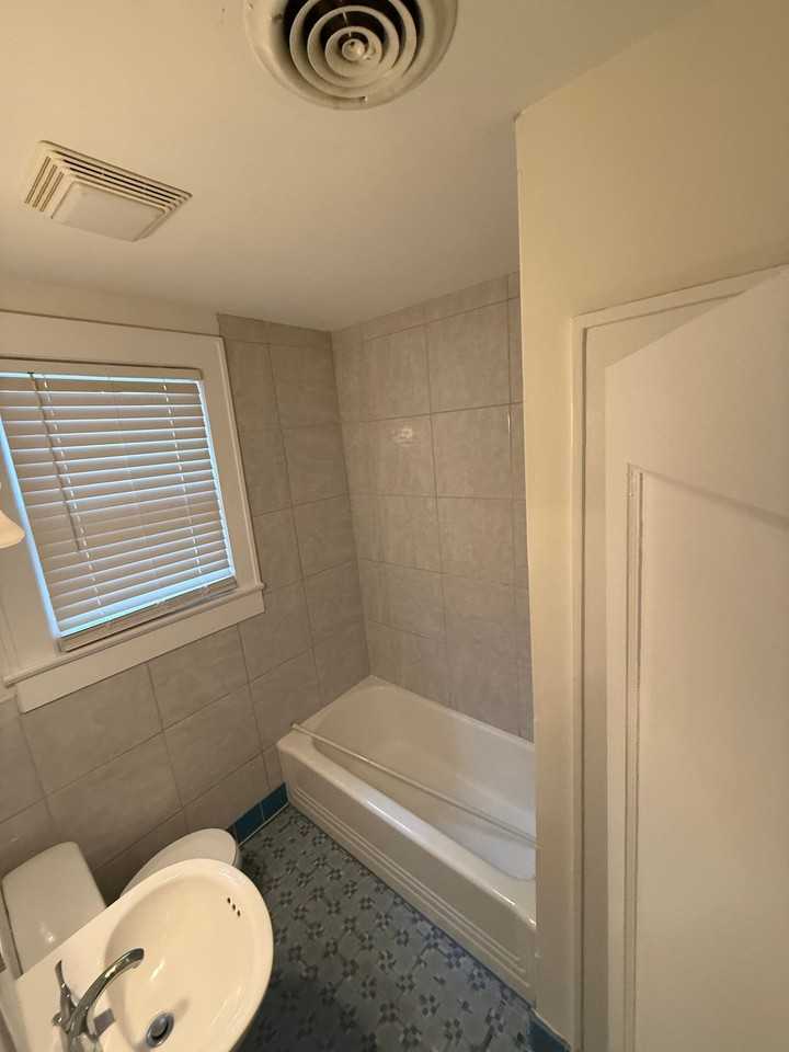 227 Mitchell Ave #5 - Photo 3 of 7