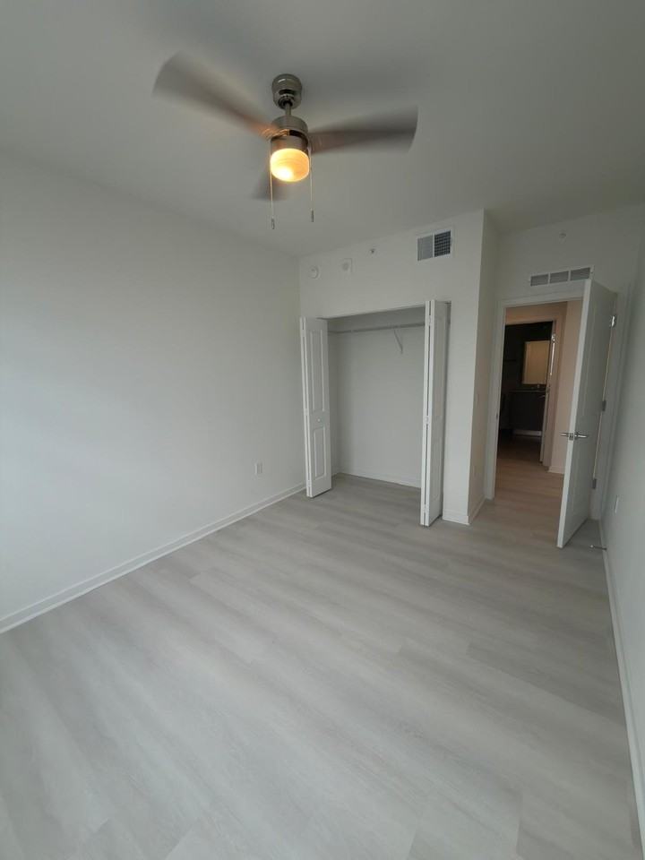 5587 Millenia Blvd - Photo 6 of 8