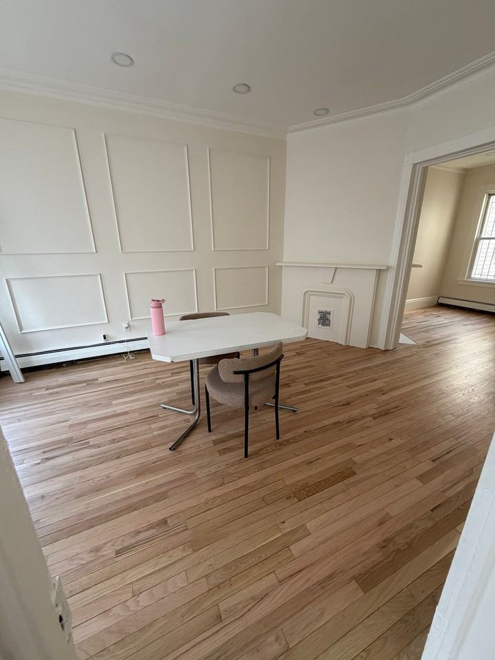99 Garrison Ave - Photo 2 of 9