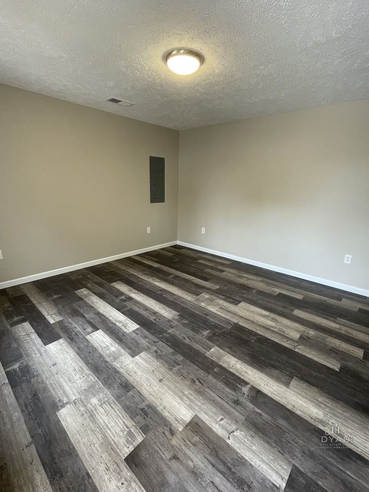 1336 Cumberland St #1 - Photo 2 of 9