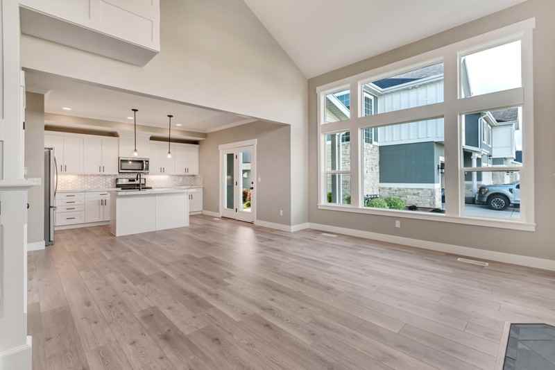 4458 S Stonington Way - Photo 3 of 32