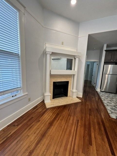 516 E 8th St #A - Photo 3 of 19