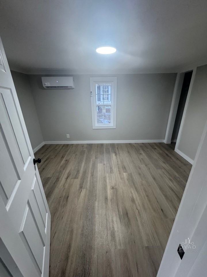 201 Adams St #1 - Photo 5 of 7