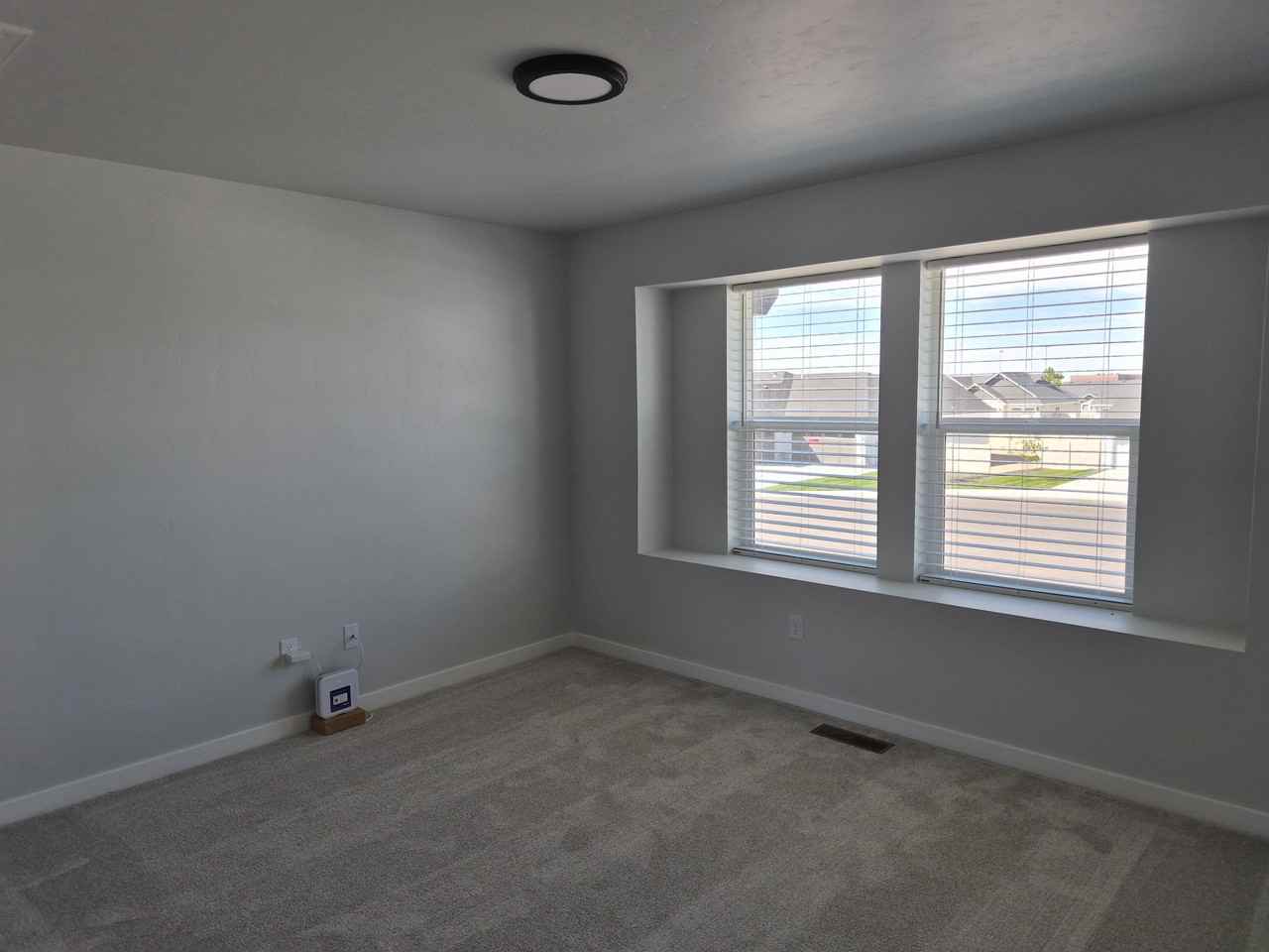 8271 E Presley Ct - Photo 4 of 6