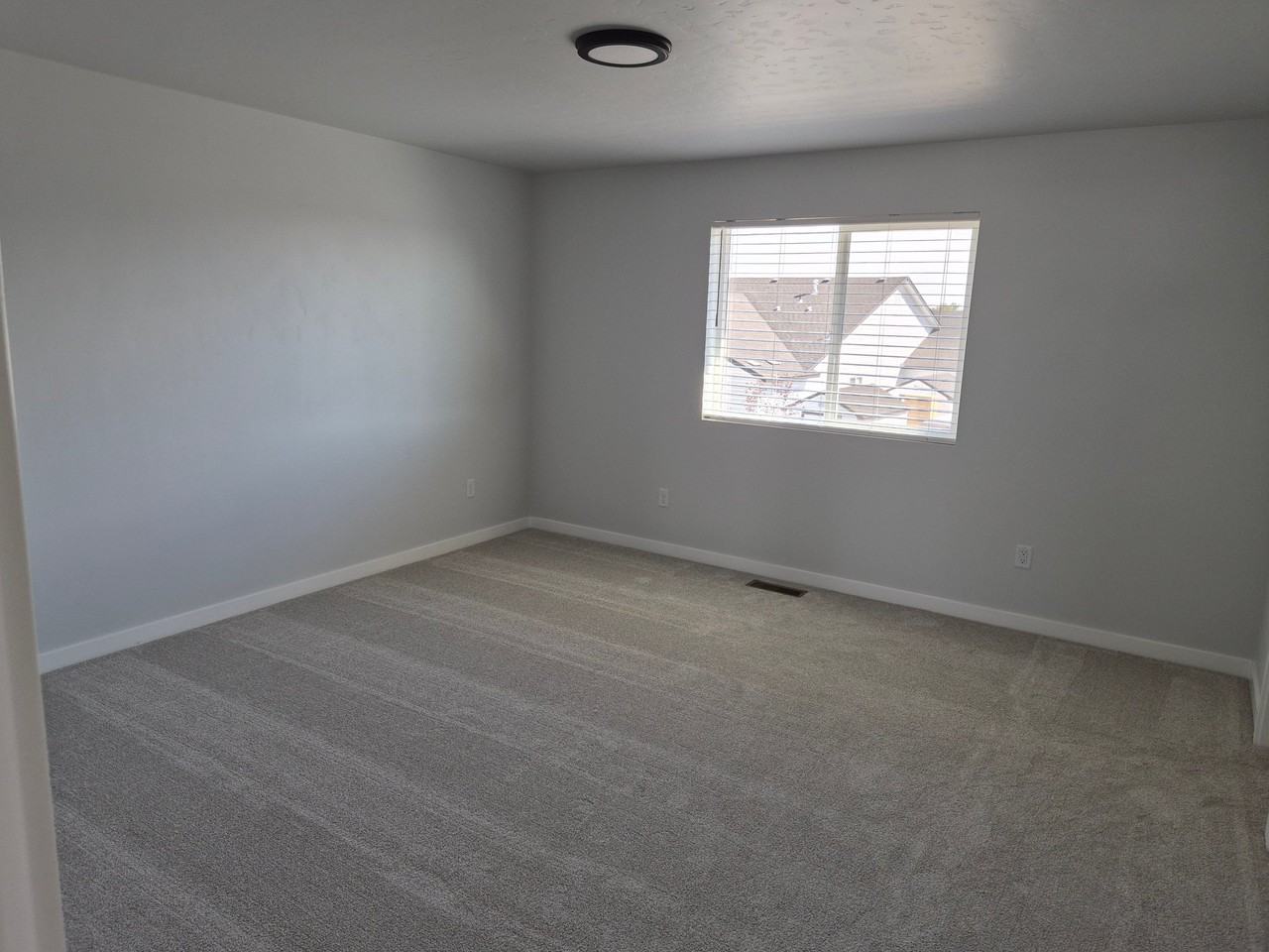 8271 E Presley Ct - Photo 5 of 6