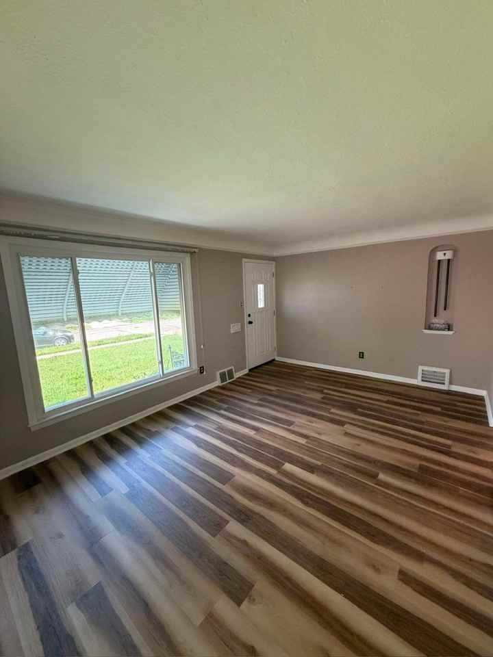 13708 Woodward Blvd - Photo 3 of 14